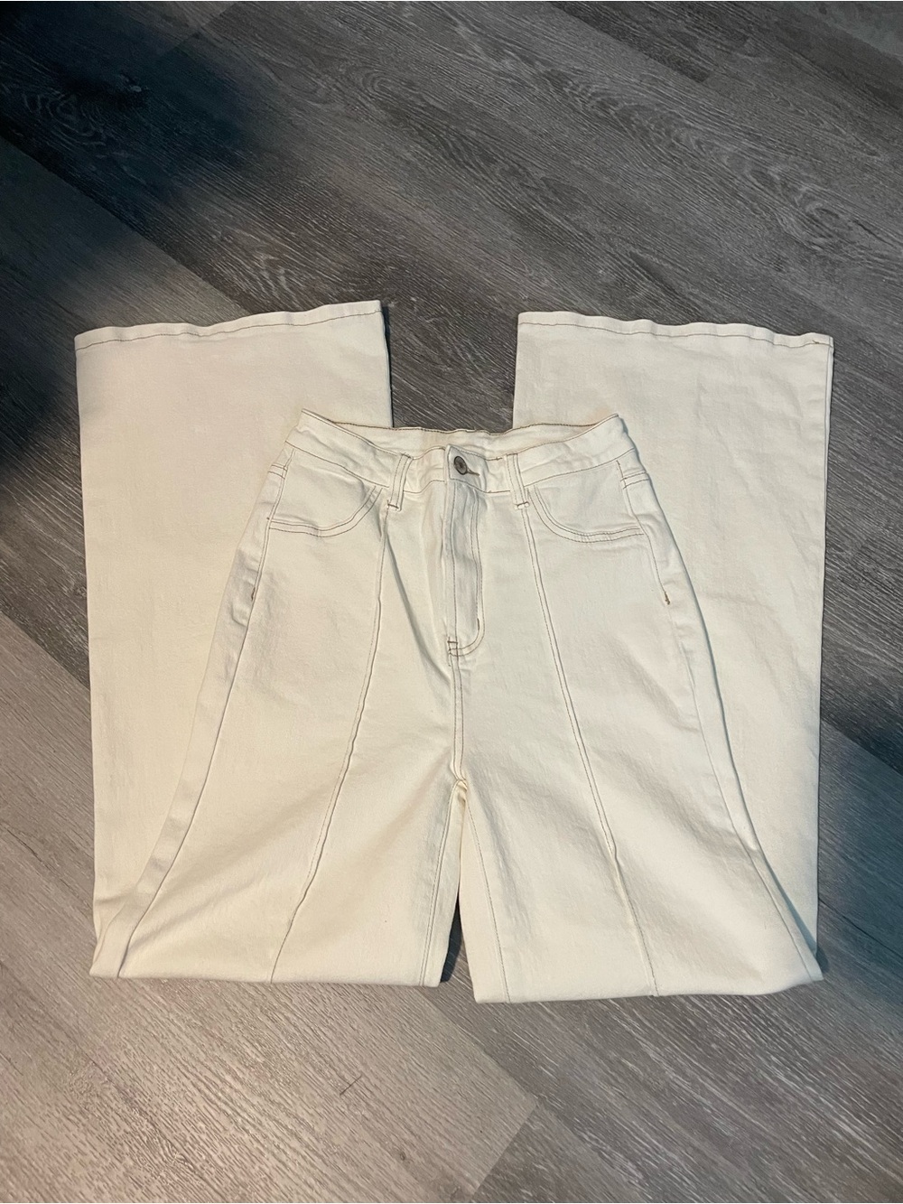 High-Rise Wide Leg Jeans in Cream